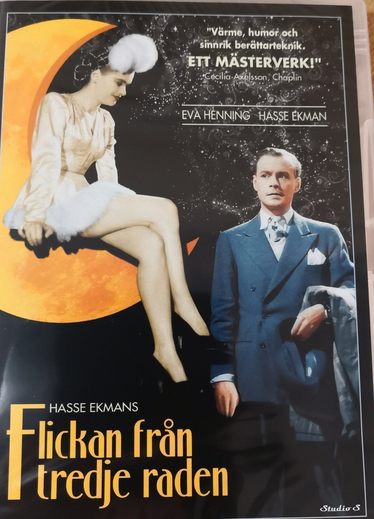 FLICKAN FRÅN TREDJE RADEN - EVA HENNING, HASSE EKMAN