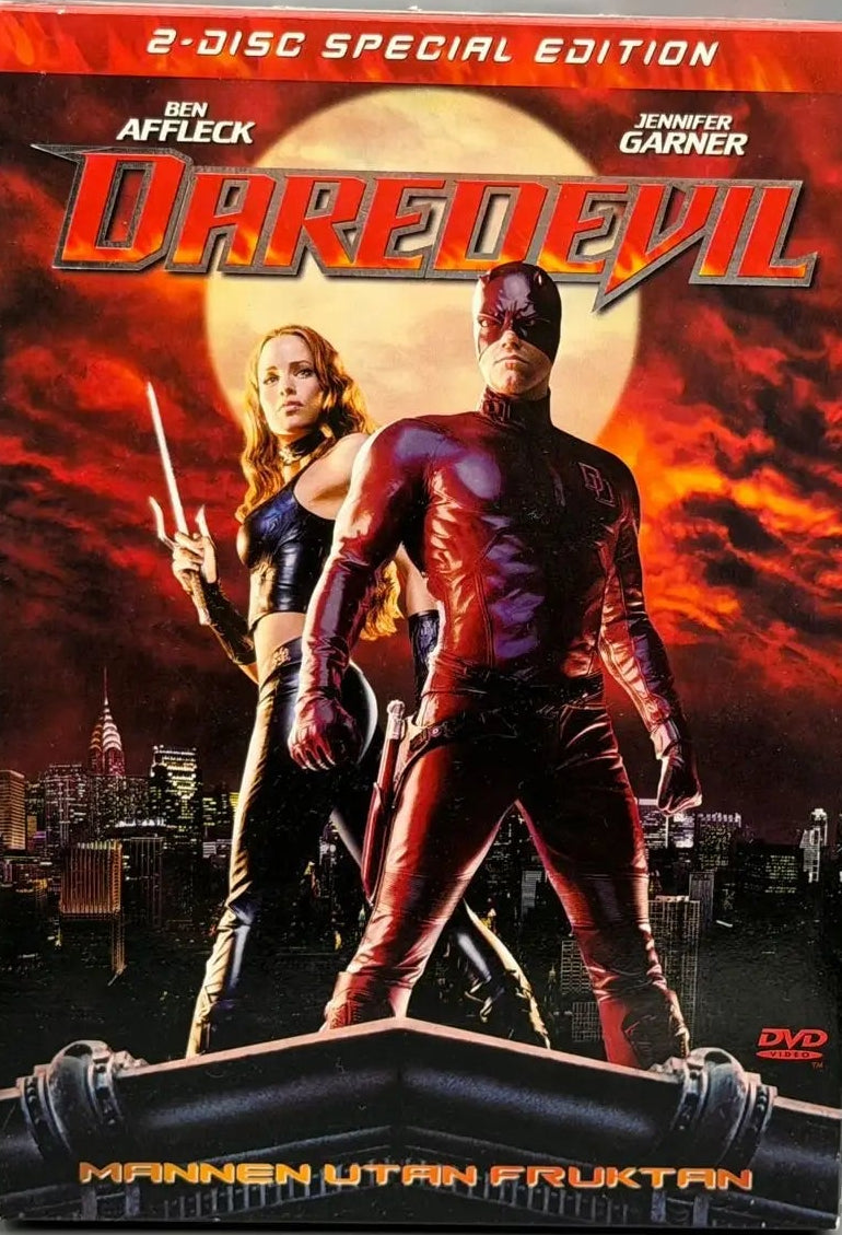 DIE JUNGEN / MEINE PEINLICHEN ELTERN - STAFFEL EINS - DVD (KEINE SCHWEDISCHEN UNTERTITEL)