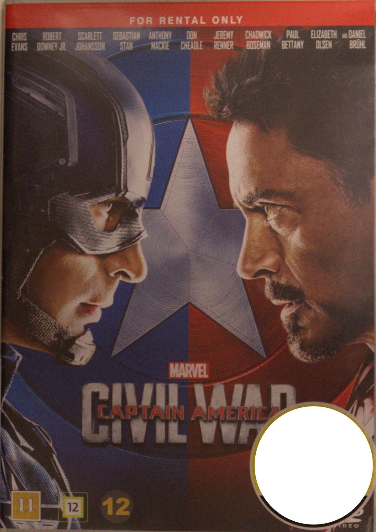 Captain America: Civil War (2016) DVD – omslag