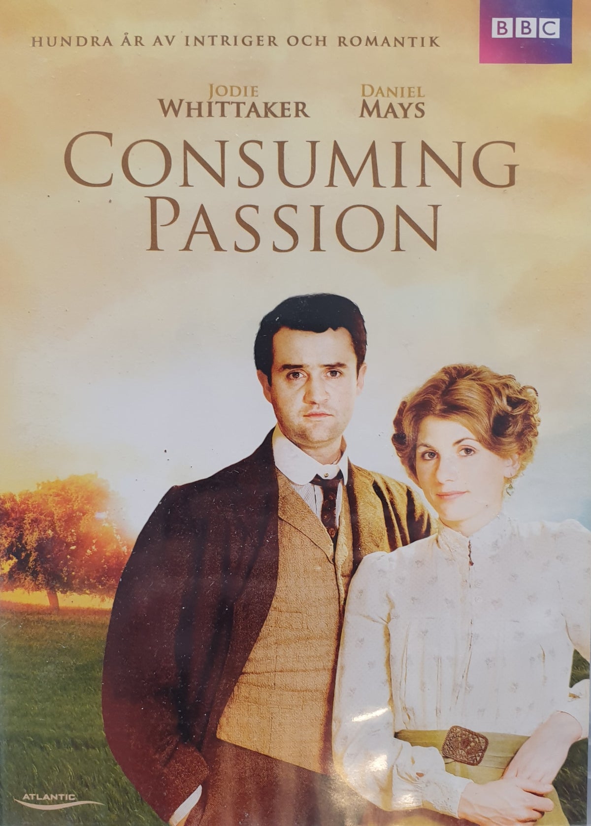 Consuming Passion: 100 Years of Mills & Boon (2008) DVD – omslag