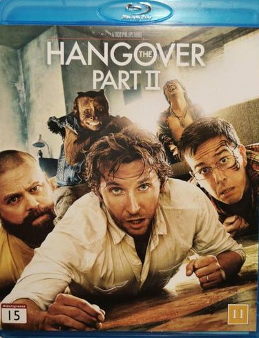 THE HANGOVER PART II / BAKSMÄLLAN DEL II - PHILLIPS COOPER GALIFIANAKIS HELMS