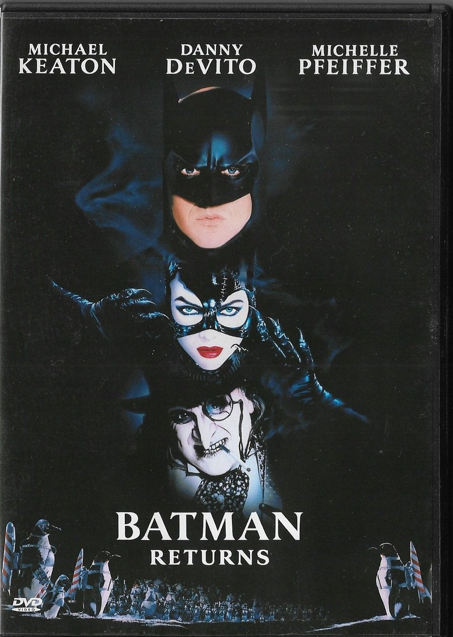 BATMAN RETURNS - KEATON, DE VITO, PFEIFFER