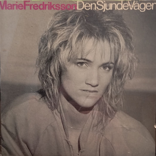MARIE FREDRIKSSON - DEN SJUNDE VÅGEN
