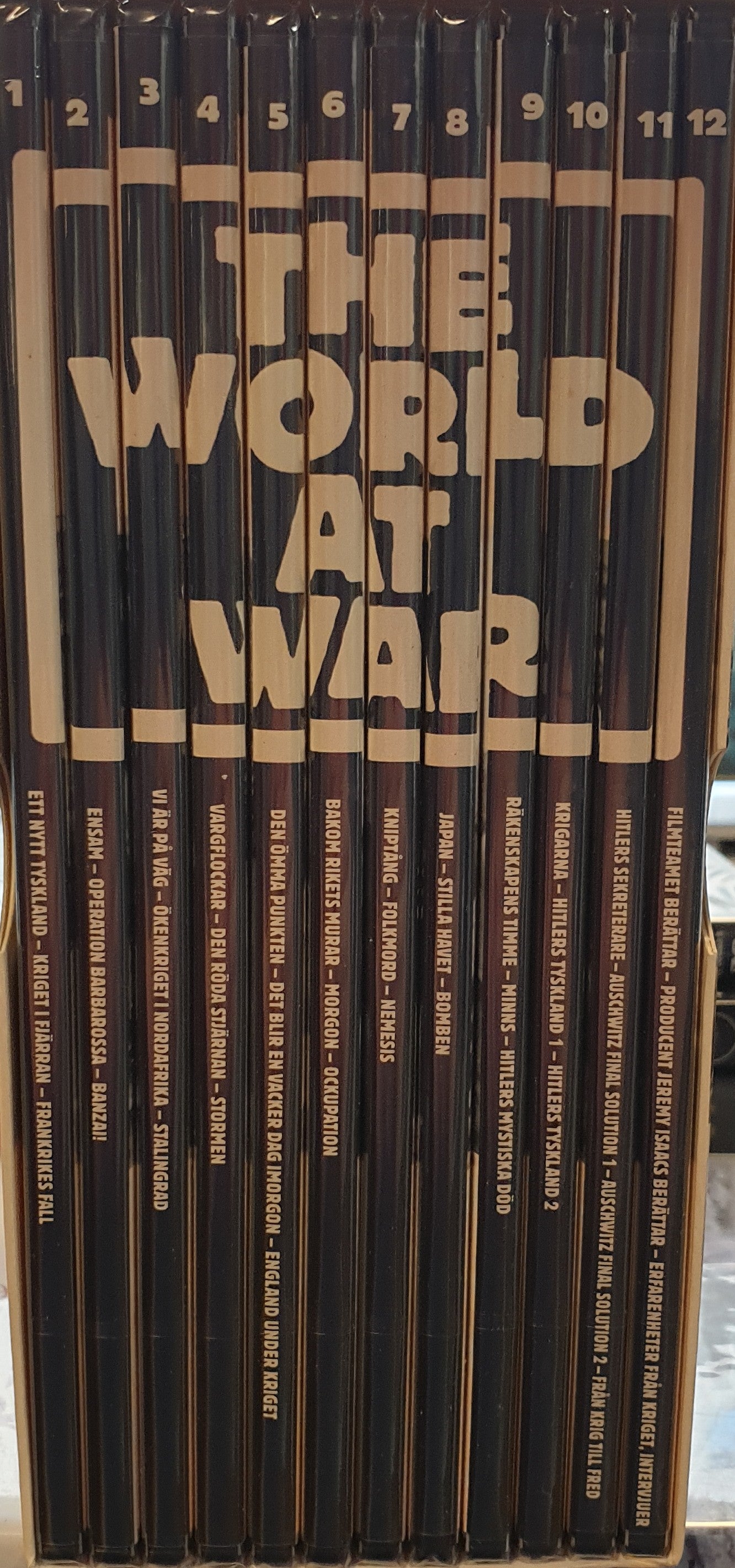 THE WORLD AT WAR - BOX 12 SKIVOR