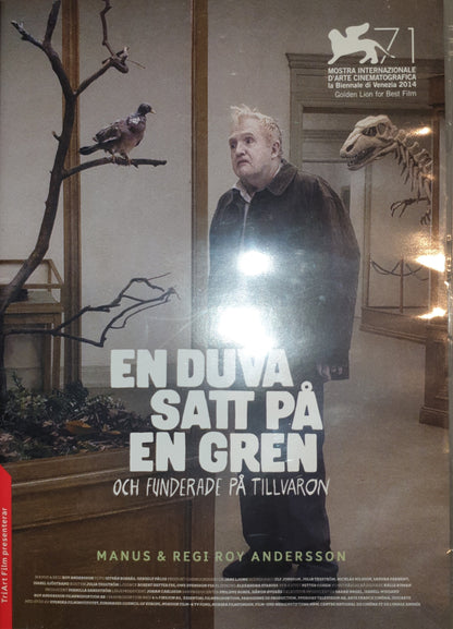 EN DUVA SATT PÅ EN GREN OCH FUNDERADE PÅ TILLVARON