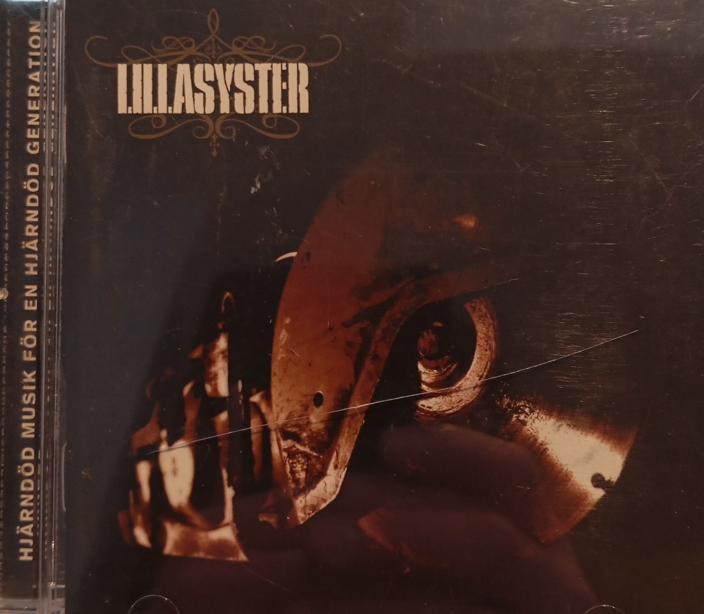 LILLASYSTER - HJÄRNDÖD MUSIK FÖR EN HJÄRNDÖD GENERATION